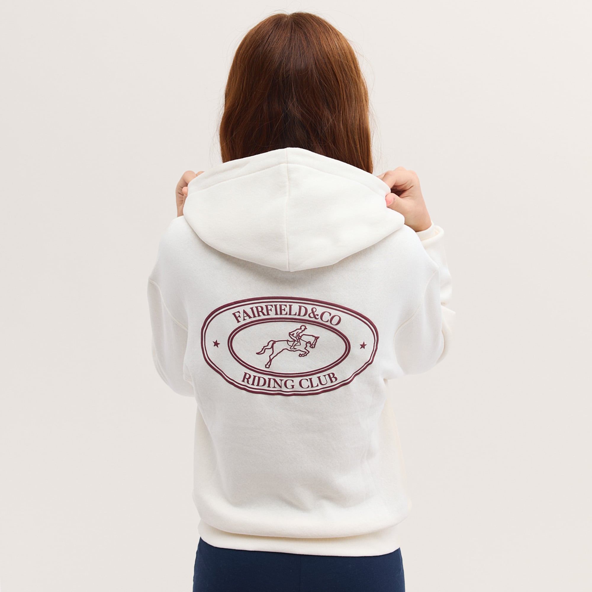 Collegegenser Junior Nicole Fairfield®