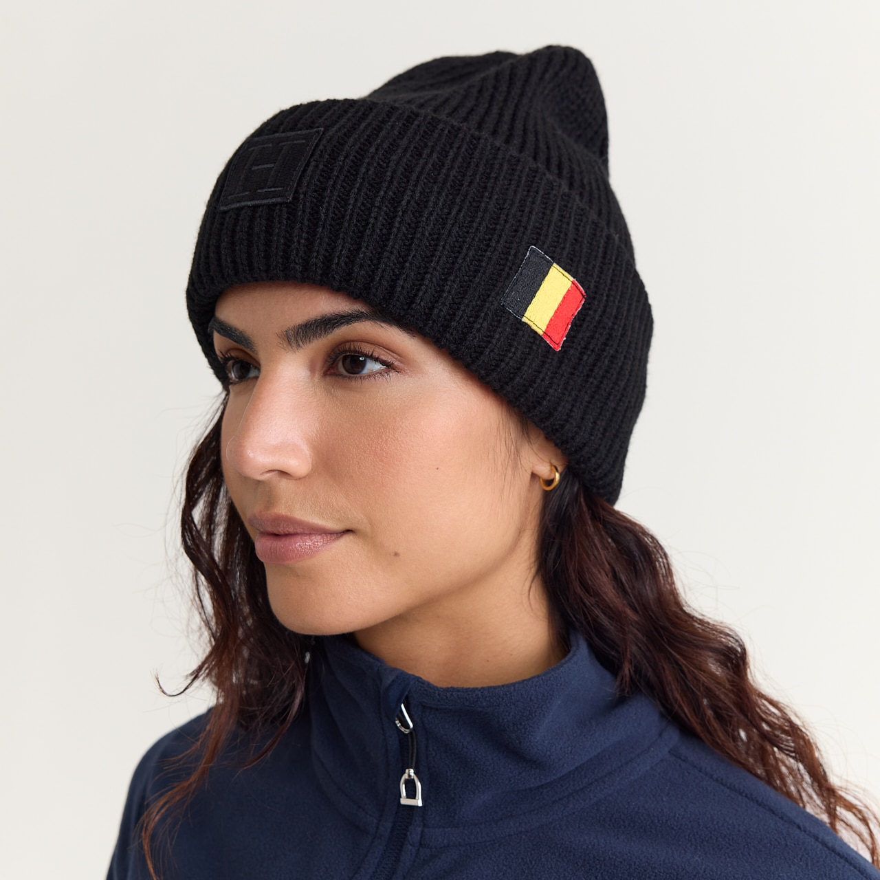 Lue Hööks Colour knitted flag